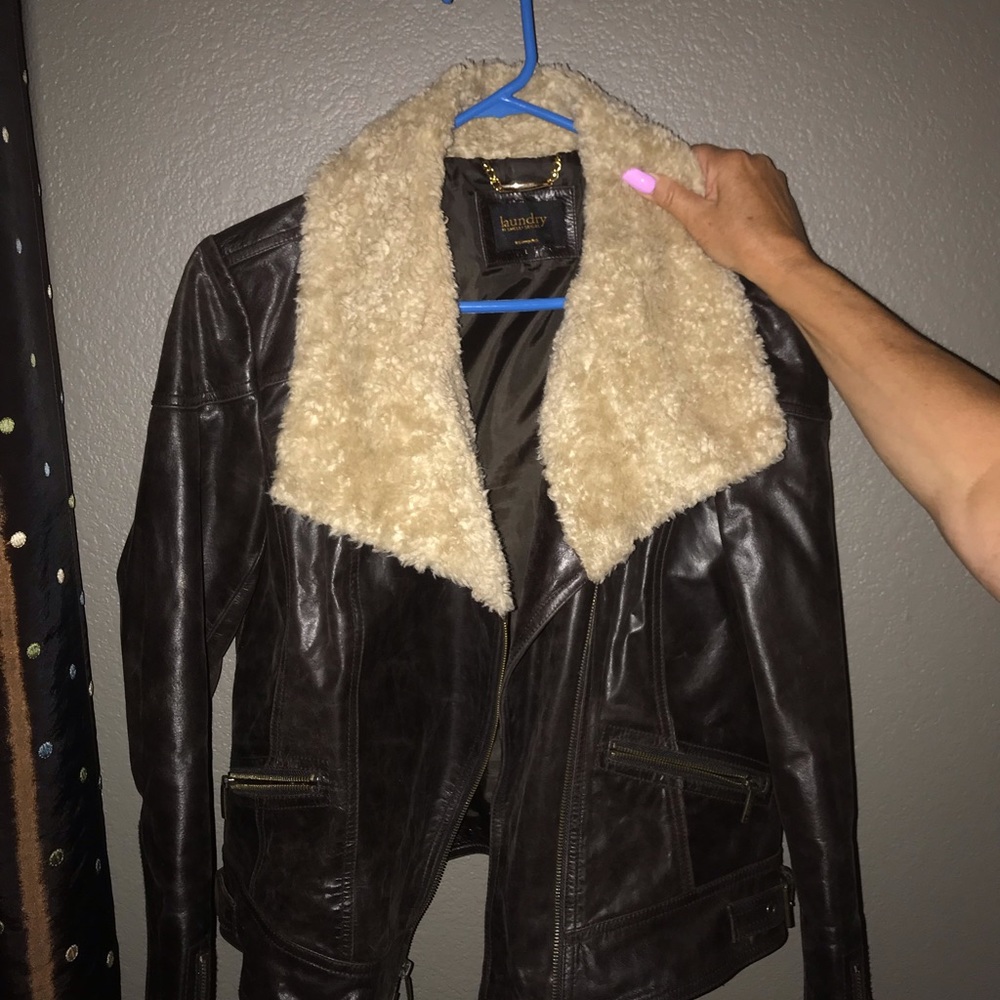 Laundry by Shelli Segal jacket zippered sleeves